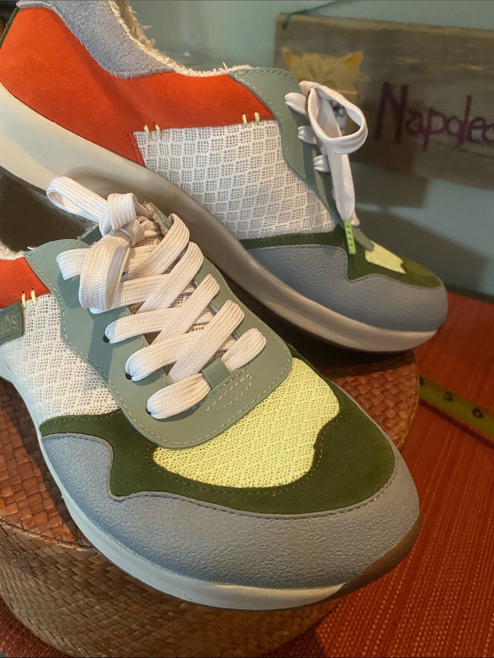 Taos Detour women's sneakers vibrant multi-color design suede and mesh uppers. - Picture 3 of 16